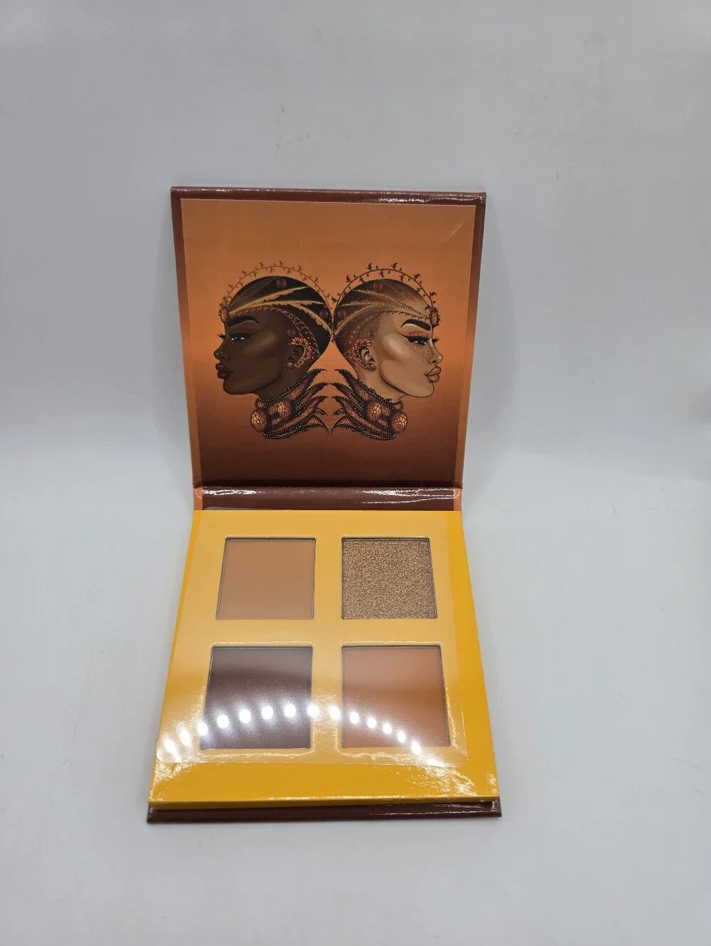 New In Box Juvia's Place The Rebel Honey Browns Amber Eyeshadow Palette 4 Shades